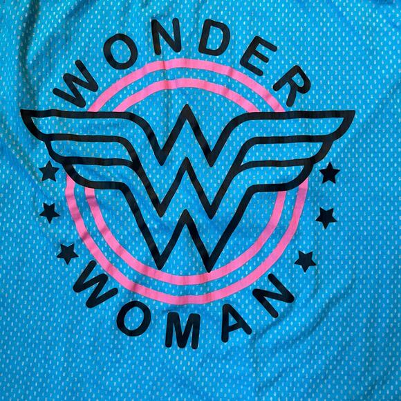 DC Comics Girl's LG Wonder Woman Vented Racer Back Tank Top - Picture 4 of 4